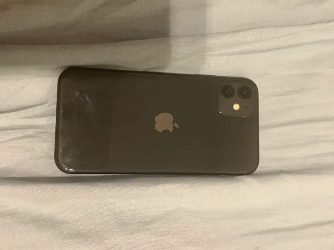 IPhone 11 preto - 64gb