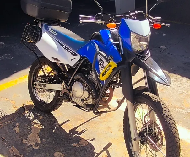 Lander 250cc conservada 2015