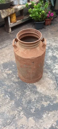 Tambor de leite antigo