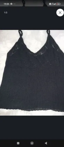 Blusa preta pra compor seu look 