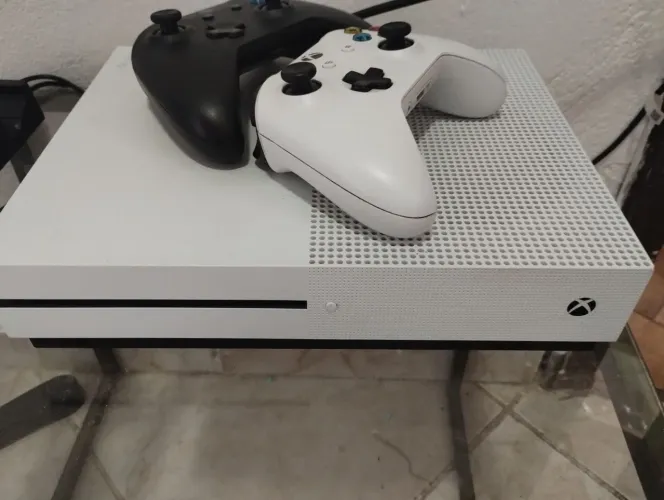Xbox One S 1T 