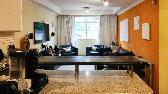 Apartamento mobiliado à venda na Vila Olímpia 76m², 2 Dormitórios e 1 Vaga