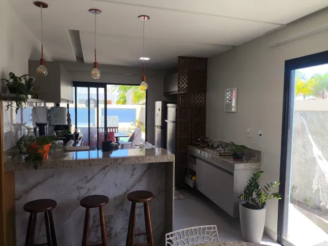 Casa Nova 100% Mobiliada em Condomínio - 4 suites c/ piscina - Praia do Mosqueiro