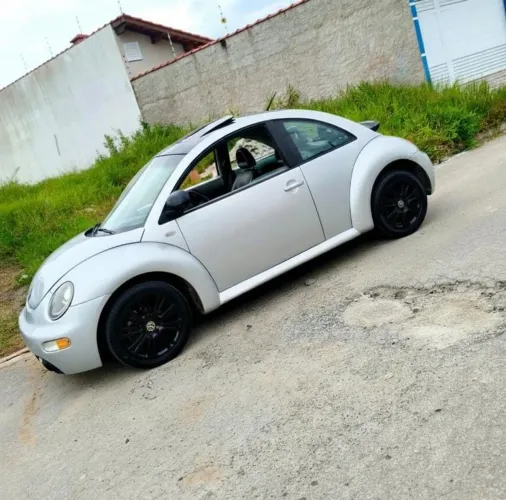 Volkswagen New Beetle 2.0 MI Mec./aut. 2000