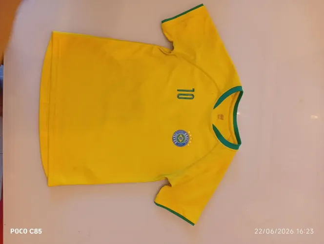 Camisa infantil do Brasil