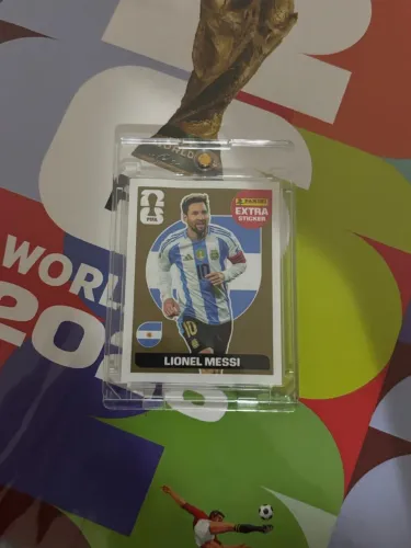 Figurinha LEGEND OURO do messi 2026