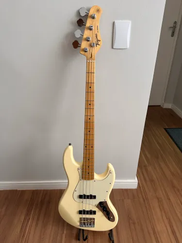 Baixo Tagima Jazz Bass TW 73