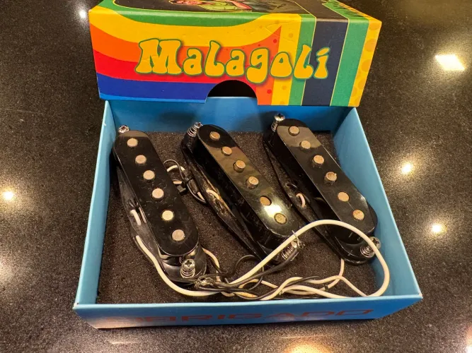Set captadores Malagoli Custom Blues impecáveis