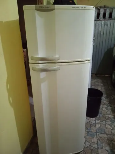 Geladeira duplex.