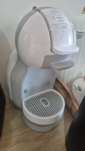 Cafeteira Dolce Gusto Branca