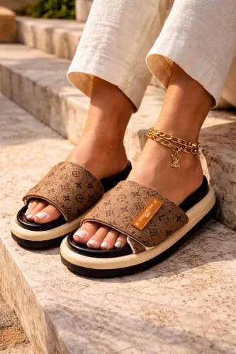 Chinelo Louis Vuitton Feminino 