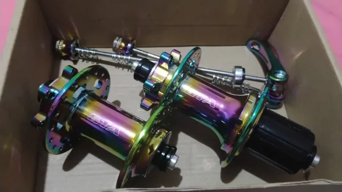 Cubos Par Gta Barulhento Cassete K7 36f Rainbow Camaleão Mtb Leve e Durável