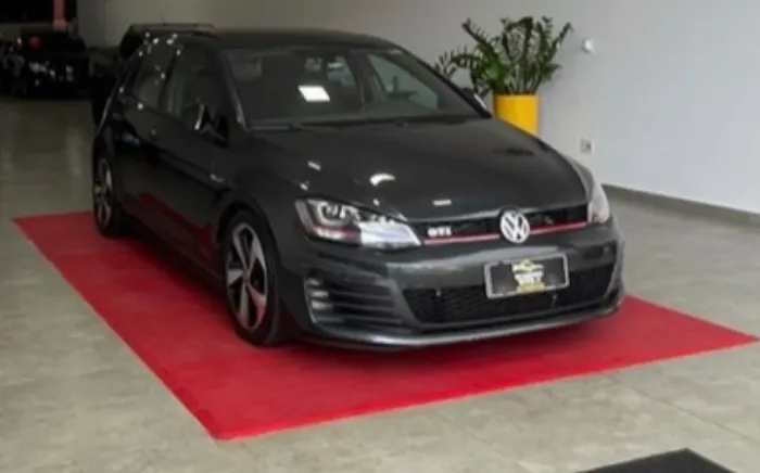 Piso modulado vermelho loja carro