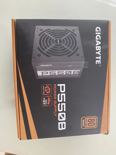 Fonte Gigabite P550B 550W 80 PLUS BRONZE 