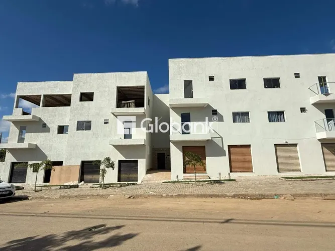 Loja/Salão/Ponto Comercial em Montes Claros, no bairro Vila Mauricéia, para venda e locaçã