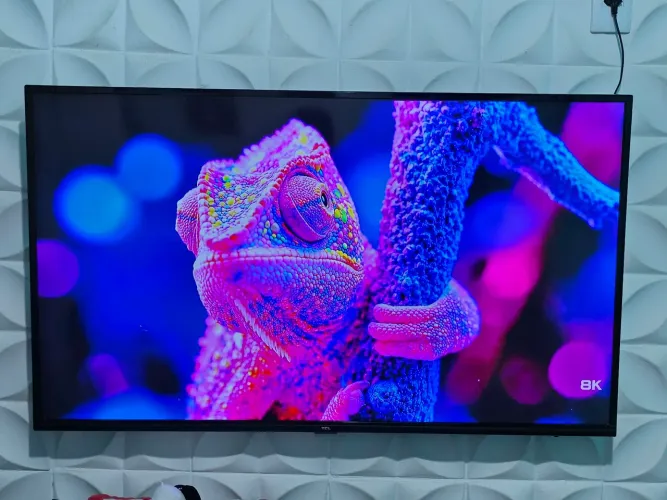 Vendo tv 50pl TCL SMART ULTRA HDR 4K TV FUNCIONANDO TUDO IMAGENS DE ALTA RESOLUÇÃO ETC..