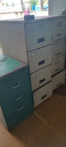 Armário de Arquivos e utilidades.