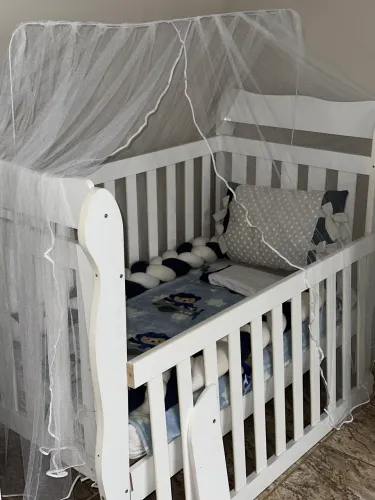Berço infantil branco + Enxoval Grão de Gente