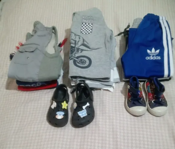 Lote de Roupa Infantil Menino 1 e 2 Anos .( Entrego na Estação da descrição)60,00