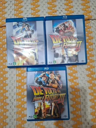 DE VOLTA PARA O FUTURO saga completa em BLU-RAY.