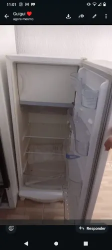 Geladeira Consul 700 reais