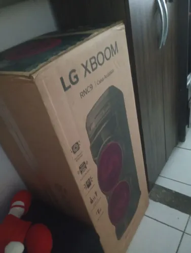 Caixa de som LG RNC9 nova na caixa nota e garantia nunca usada chegou ontem 