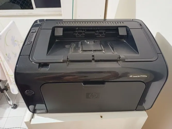 Vendo Impressora HP LaserJet P1102w