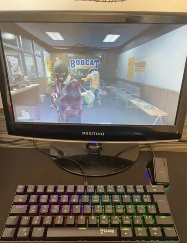 Monitor Positivo 16? LCD - 60hz
