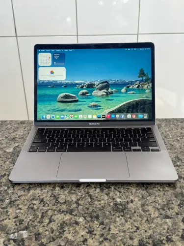 MacBook Pro M2