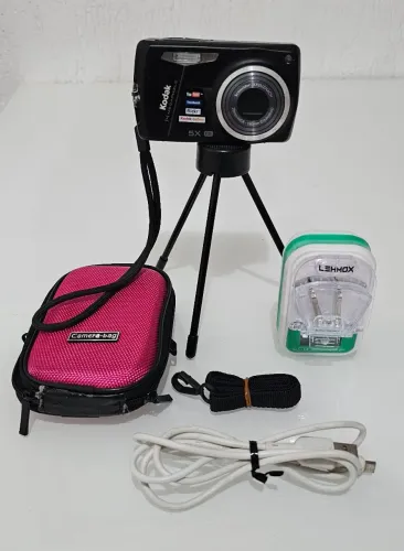 Câmera Kodak EasyShare M575 + Kit Completo