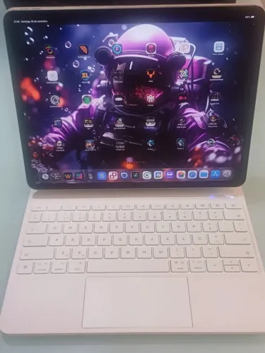 iPad Pro 12.9 com Keyboard Troco