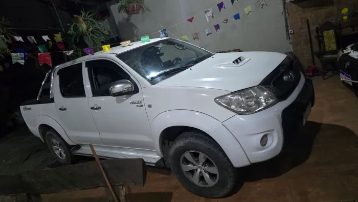 Toyota Hilux CD D4-d 4X4 2.5 16V 102cv TB Dies. 2008