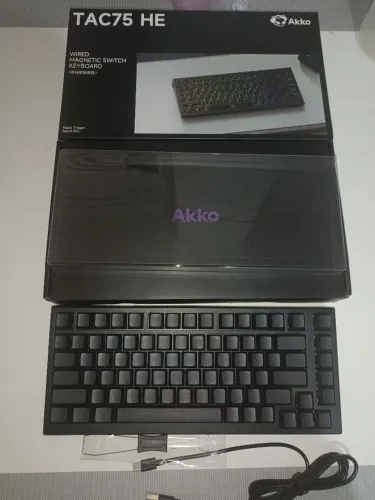 Teclado magnético akko 75 he novo na caixa 