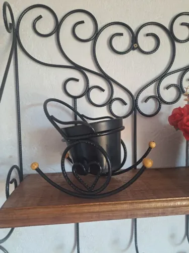 ? Mini cadeirinha de balanço suporte para vaso | Feita à mão ?