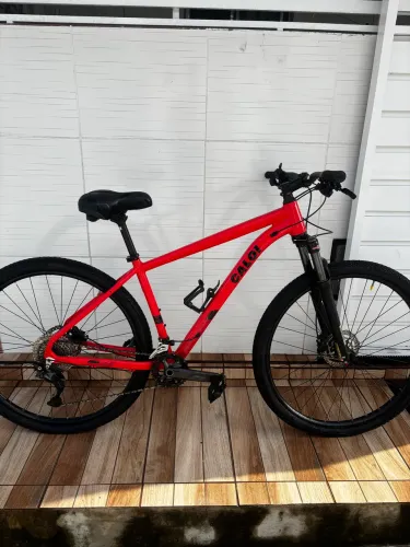Bicicleta Caloi explorer expert aro 29 deore