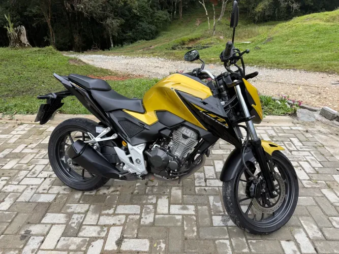Cb Twister 300f 