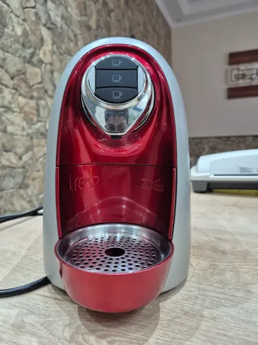 Cafeteira 3 corações de cápsula