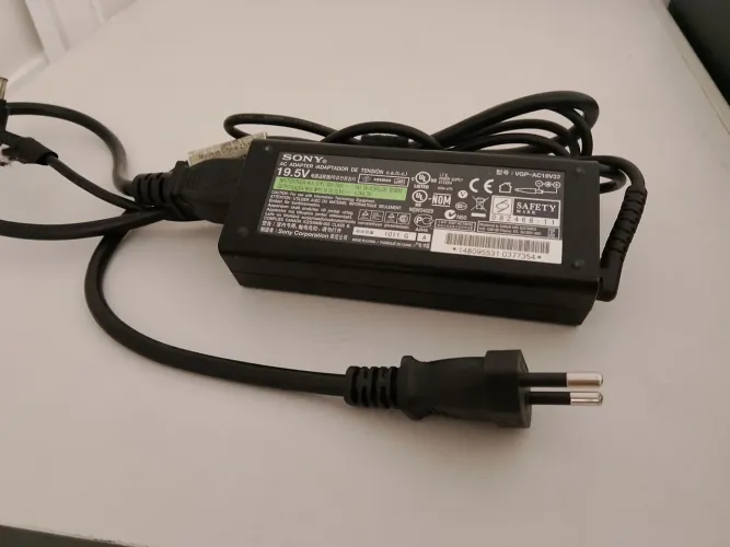 Fonte Sony Vaio Original 19.5V 4.7A VGP-AC19V32
