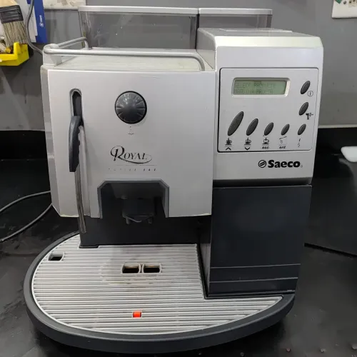 Máquina de café Royal coofe bar-220 volts
