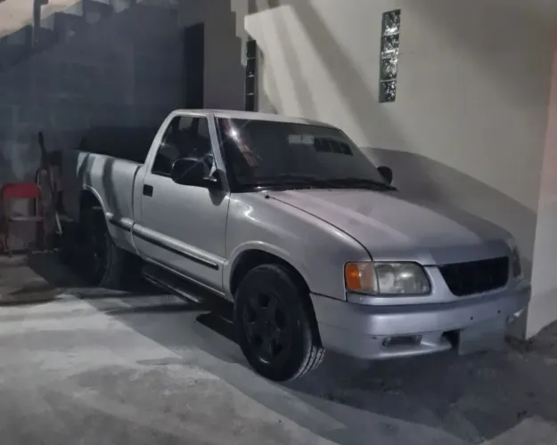 Chevrolet S10 Pick-up Luxe 4.3 V6 1998