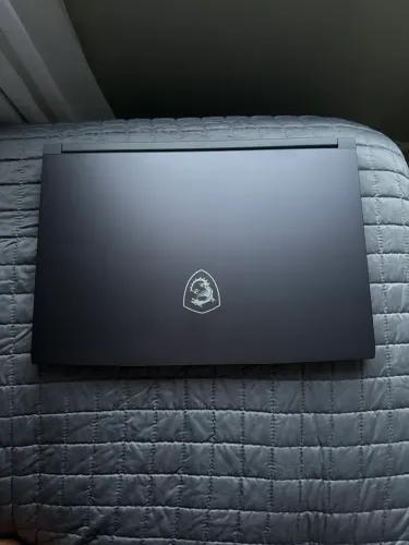 nootbook msi gf63