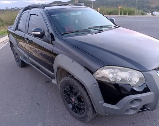 Fiat Strada Adventure1.8/ 1.8 Locker Flex CD 2012