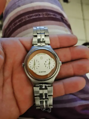 Relógio relíquia dos anos 90 original funcionando tudo perfeitamente!!