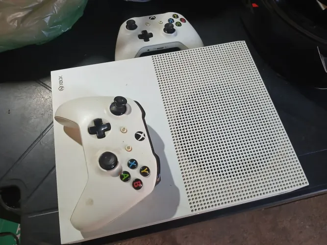Xbox One S 500G Branco - Excelente