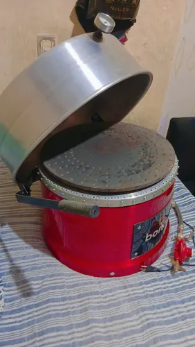 Forno para pizza a gás bonare, pouquíssimo usado. Perfeito estado