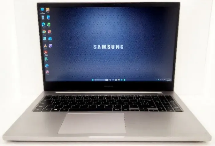 Vendo Notebook Samsung Book Core i3 10ª Geração com SSD - Funcionando perfeitamente!