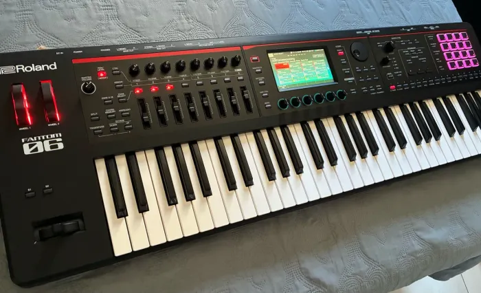 Roland Fantom 06