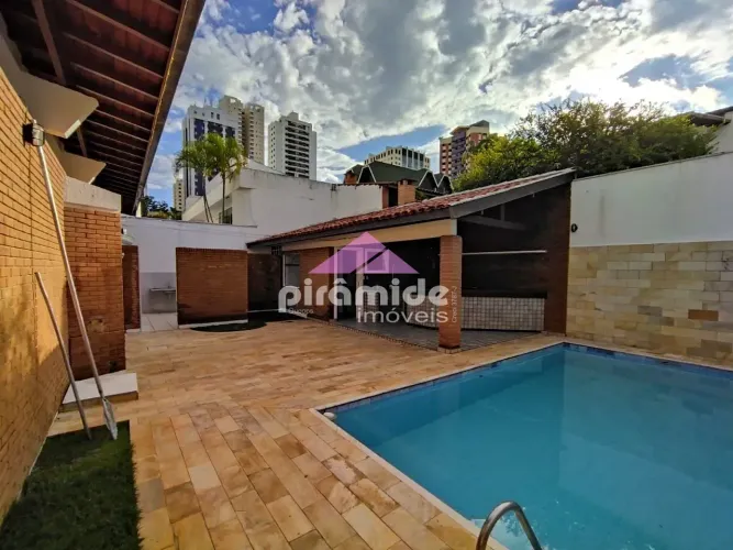 Casa com 4 dormitórios para alugar, 344 m² por R$ 9.800,00/mês - Jardim das Colinas - São