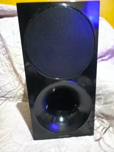   Samsung 3 caixas e subwoof  