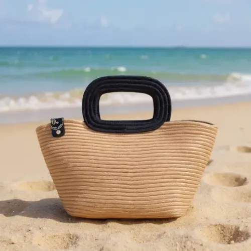 Bolsa de Palha Elegante com Alça Preta